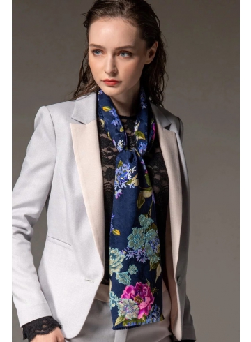 藍底彩花綴蕾絲絲巾