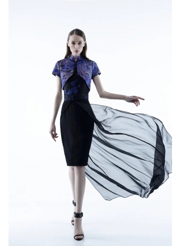 黑底蘭花旗袍 / 藍印花短版外套 / 薄紗罩裙