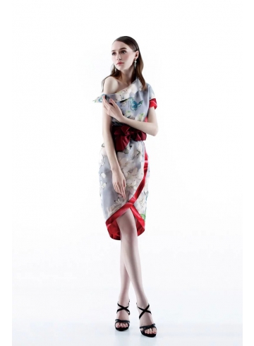 印花斜肩花苞洋裝 / 棗紅色麂皮腰帶