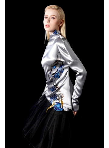 紫雲藤高領斜肩繡花上衣 / 多層刺網紗斜切蓬裙