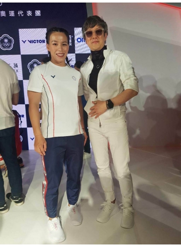 東京奧運中華隊選手服 由設計師方國強打造力與美