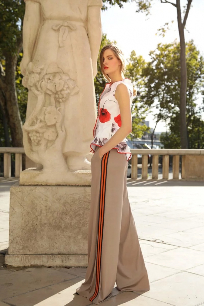 杜樂麗 Jardin des Tuileries Colle-紅滾邊開襟上衣 / 卡其彈性側壓條寬褲