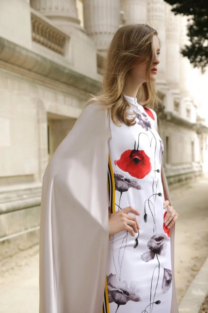 杜樂麗 Jardin des Tuileries Colle-藕色披風紅花洋裝